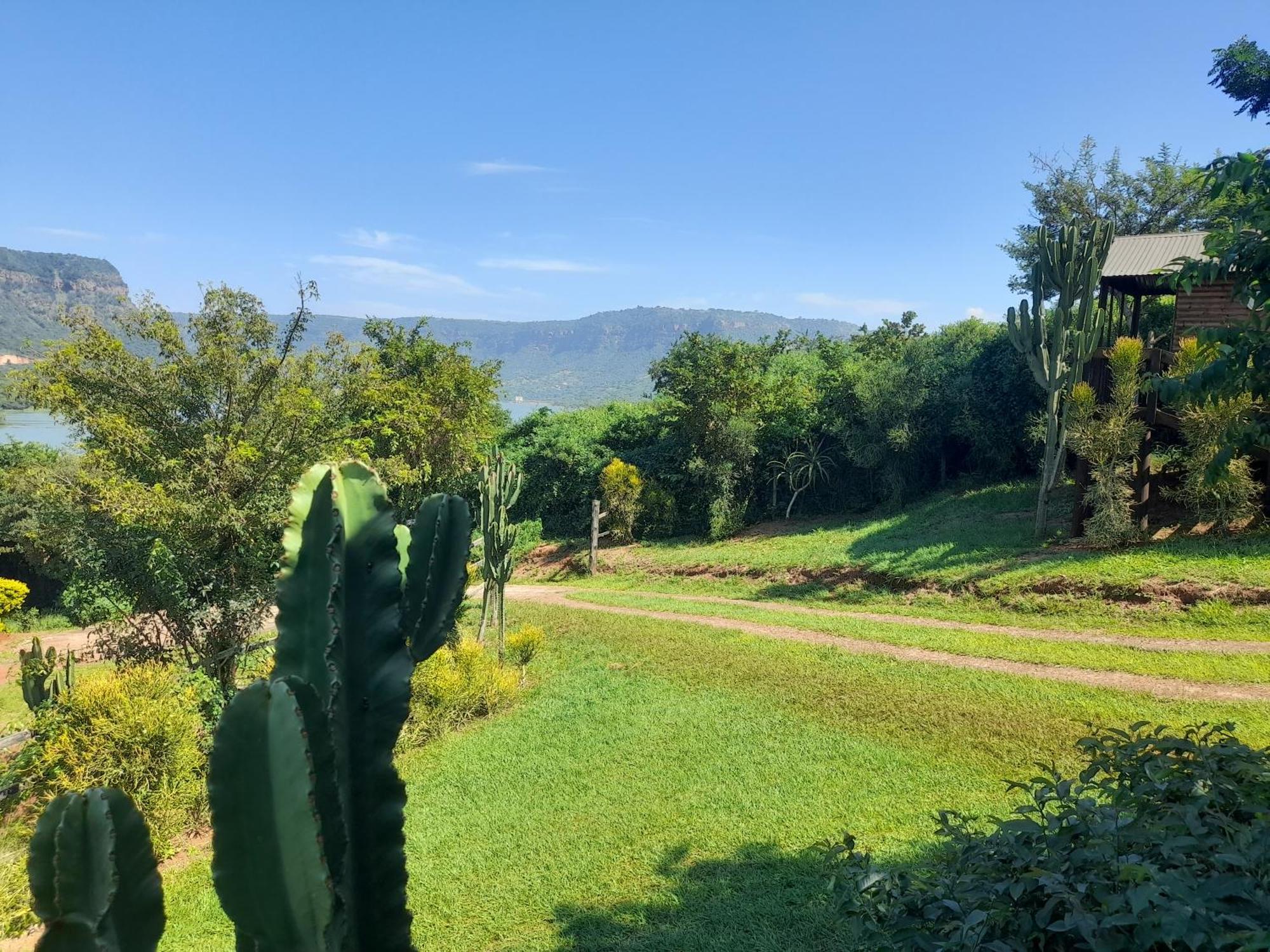 Entendeni Lodge SelfCatering Inanda Exterior foto